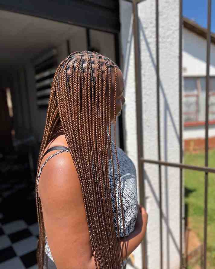 small medium knotless braids