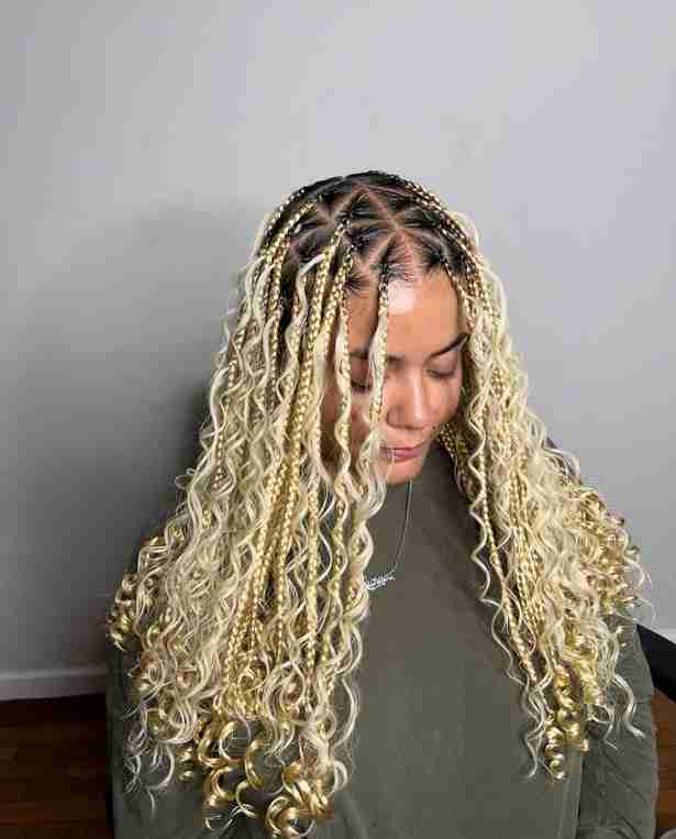 blonde long knotless braids for white women